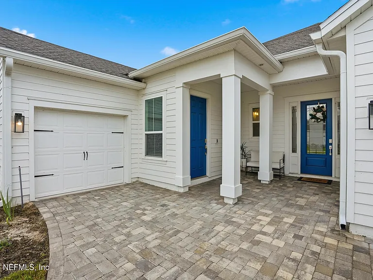 73 Oaklawn Ct — Photo 2