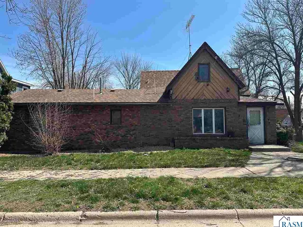 202 N Lincoln St, Lake Crystal, MN 56055