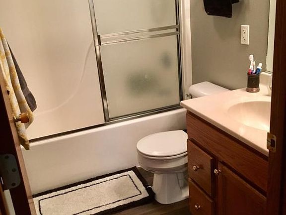 5th image of 3408 Emerald Dr