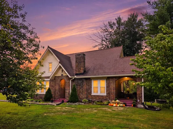 507 Lafayette Rd, Red Boiling Springs, TN 37150
