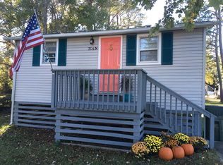 704 N George Howe St, Manteo, NC 27954