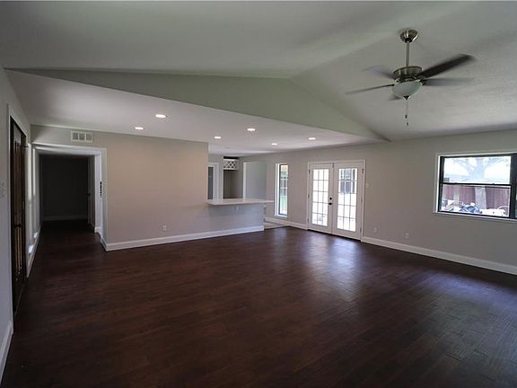 2nd image of 12521 Lochmeadows Dr