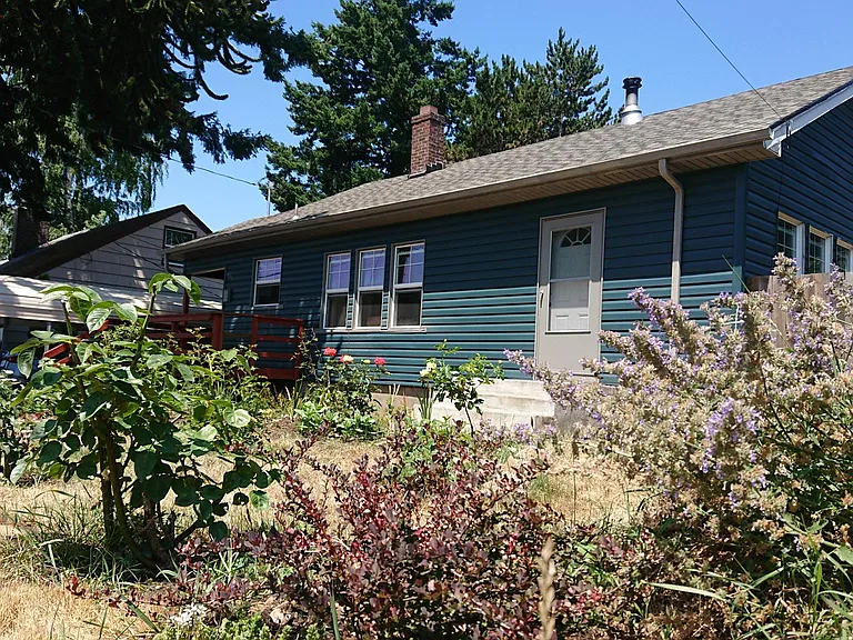 8311 NE Sacramento St — Photo 13