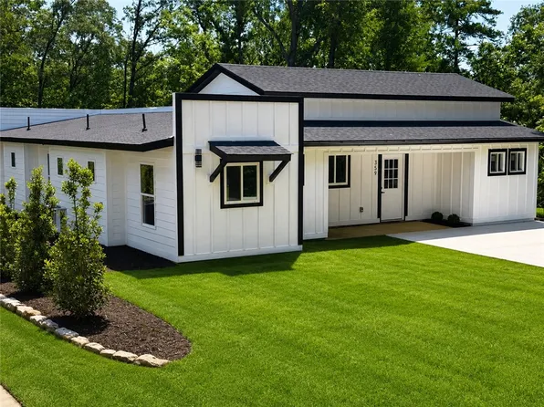 359 Beech Dr, Westminster, SC 29693
