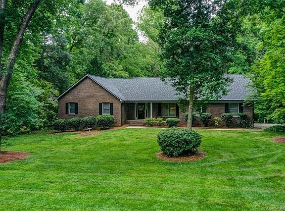 2nd image of 7624 Forest Oak Dr