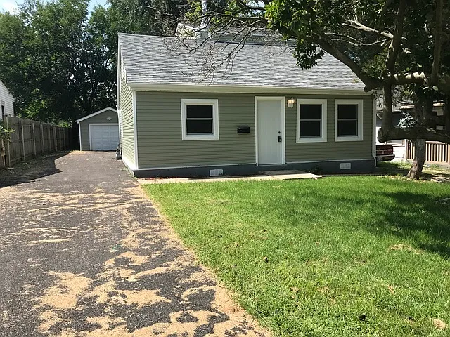 209 Schorie Ave photo 1