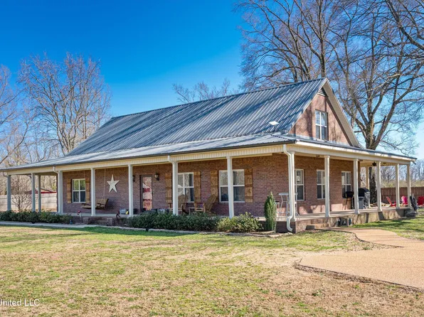 1075 Stage Rd, Senatobia, MS 38668