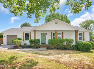 7716 Castlehill Ct, Powell, TN 37849