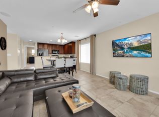 7605 Finishing Touch Ct, Las Vegas, NV 89149