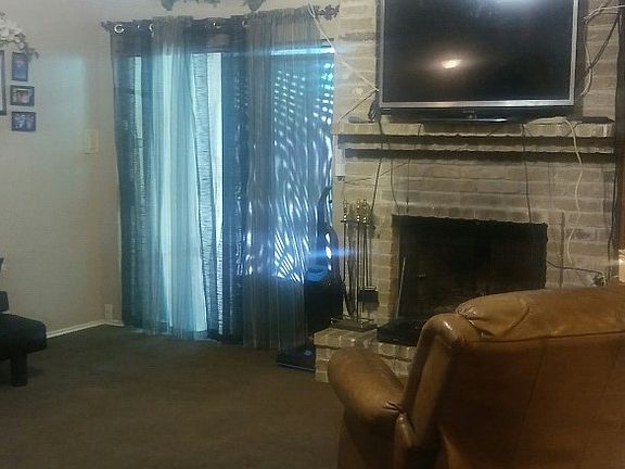 5th image of 3002 Hilldale Dr