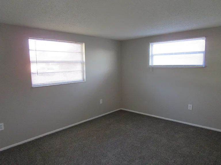 11611 Constance Dr — Photo 10