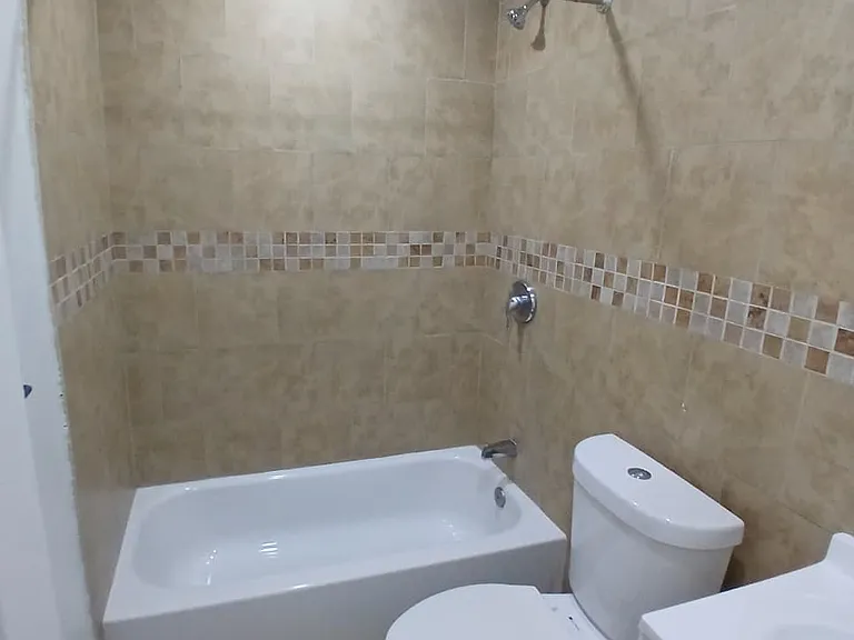 17 E Ashmead St — Photo 32