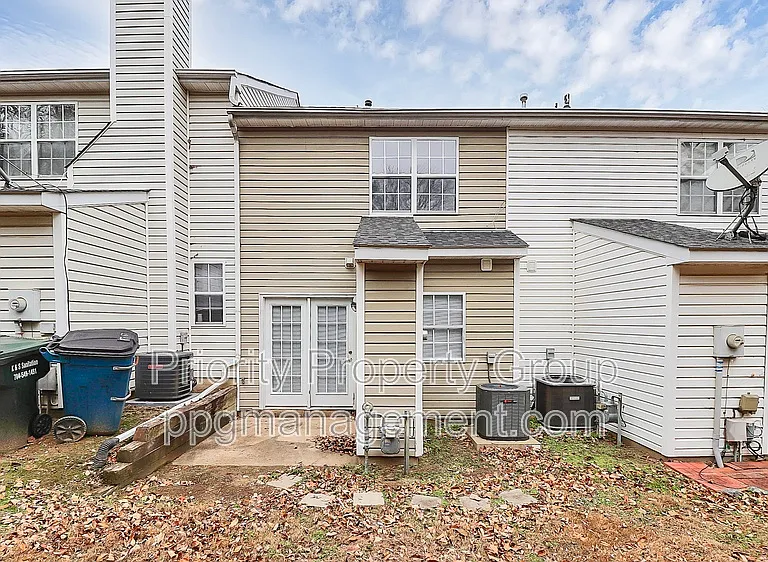 9365 Glenwater Dr #1 — Photo 26