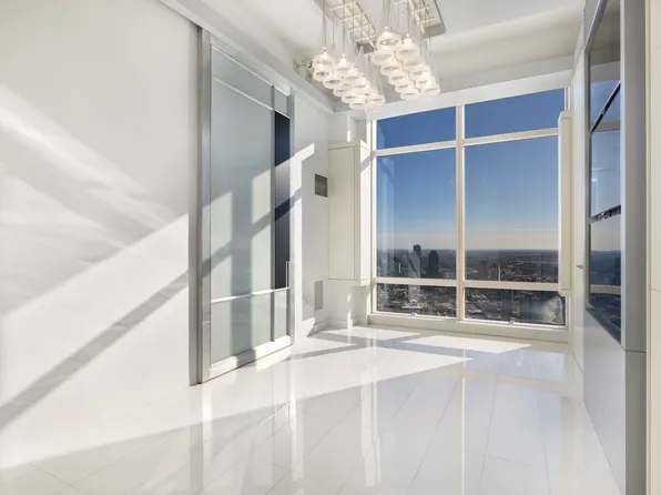 845 United Nations Plaza image 10 of 18