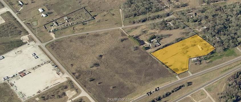 2nd image of 5863 Lynette Cir