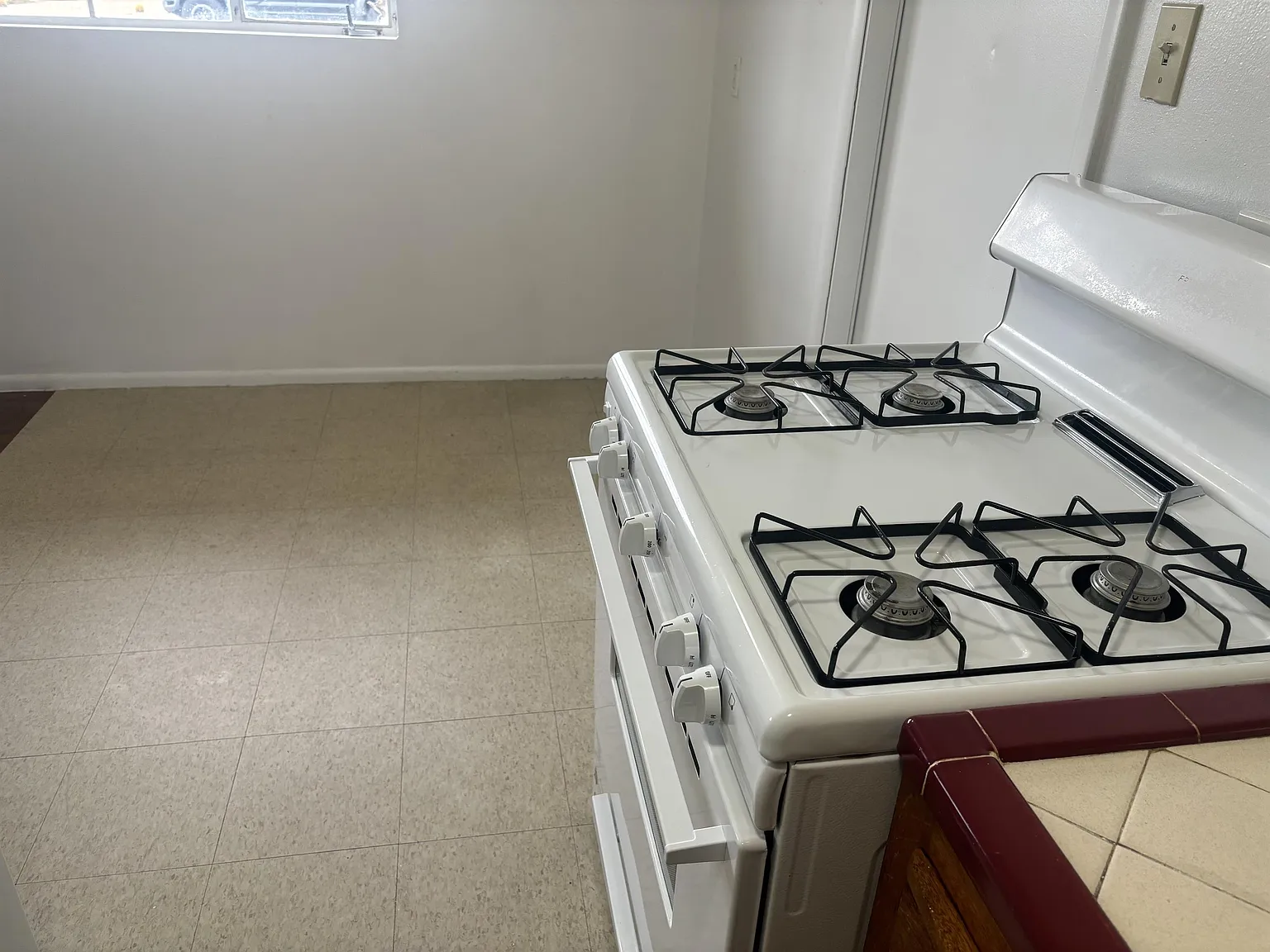 2618 E Turney Ave — Photo 3