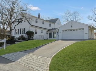 39 Eiler Ln, Irvington, NY 10533