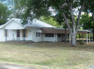 300 Dallas St, Italy, TX 76651