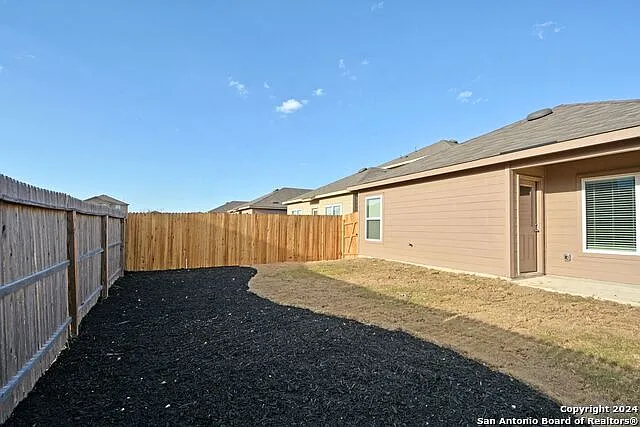 1136 Whitneyway Ln — Photo 27