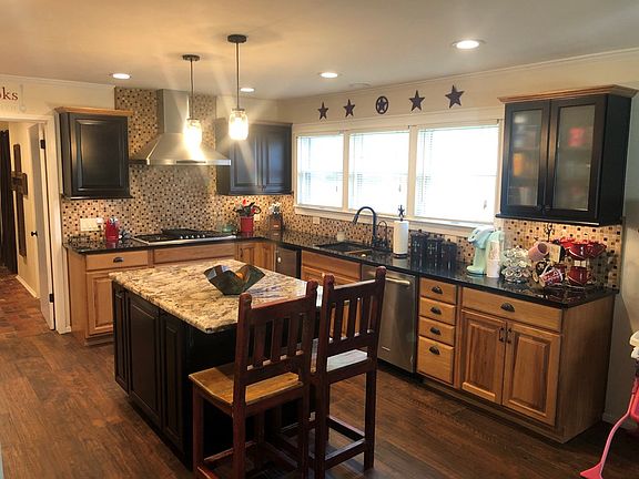 4th image of 2734 Fair Oaks Cir