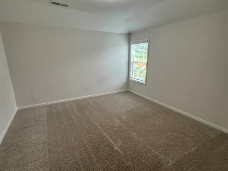 1082 Victorian Blvd — Photo 11