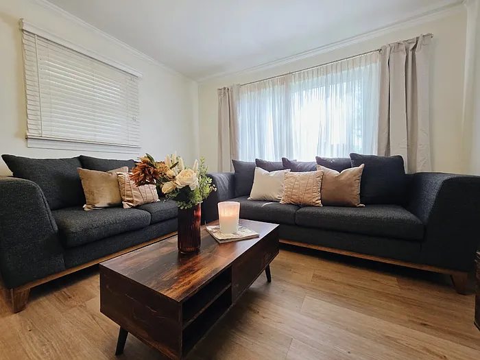 3 bed, 2.0 bath, 1120 sqft, $2,200 — Photo 3