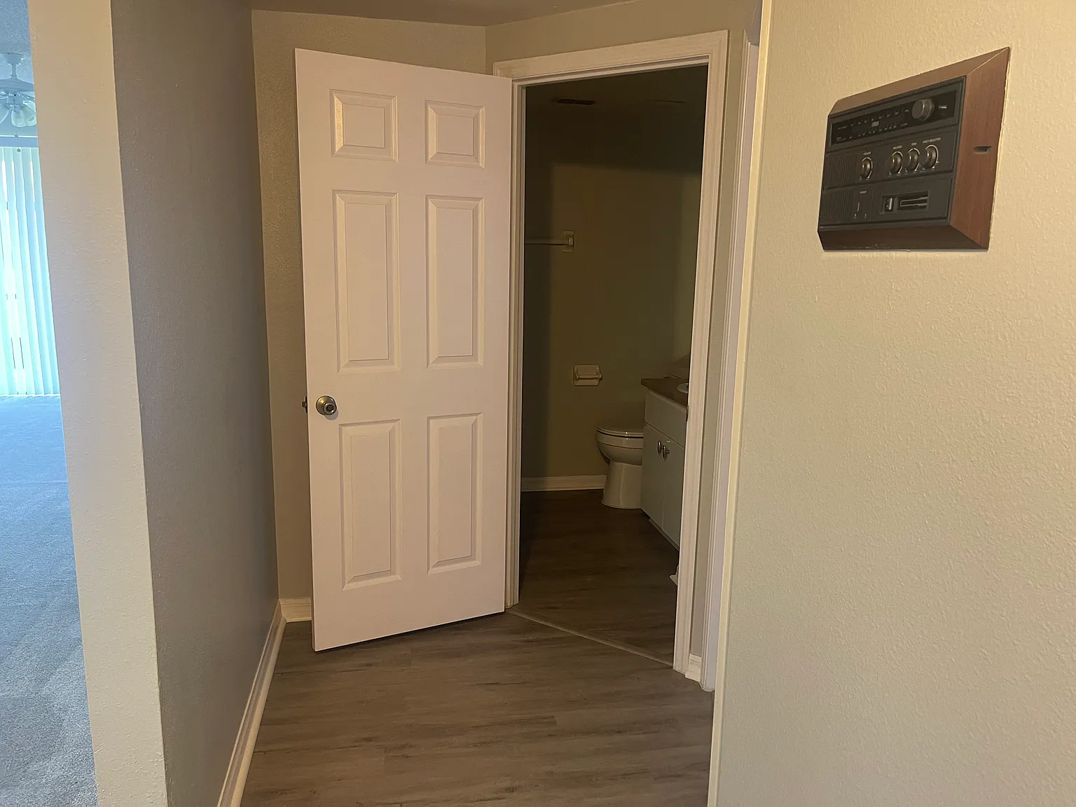 2 bed, 1012 sqft, $1,539 — Photo 4