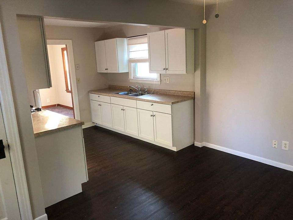 2nd image of 223 Wood St