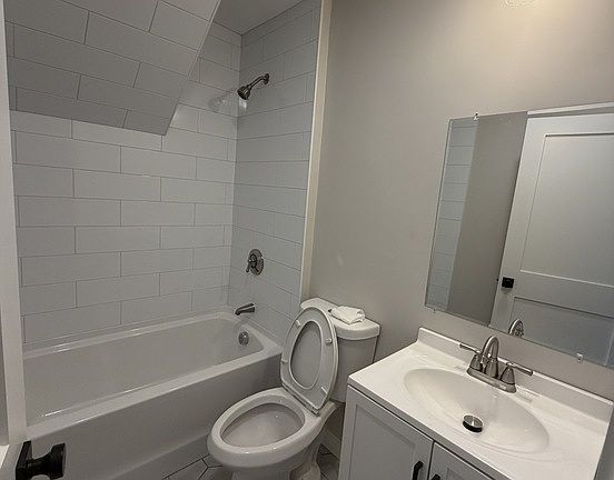 4th image of 217 Main St Floor 2