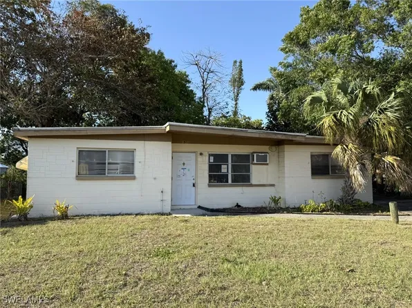 1308 Brookhill Dr, Fort Myers, FL 33916