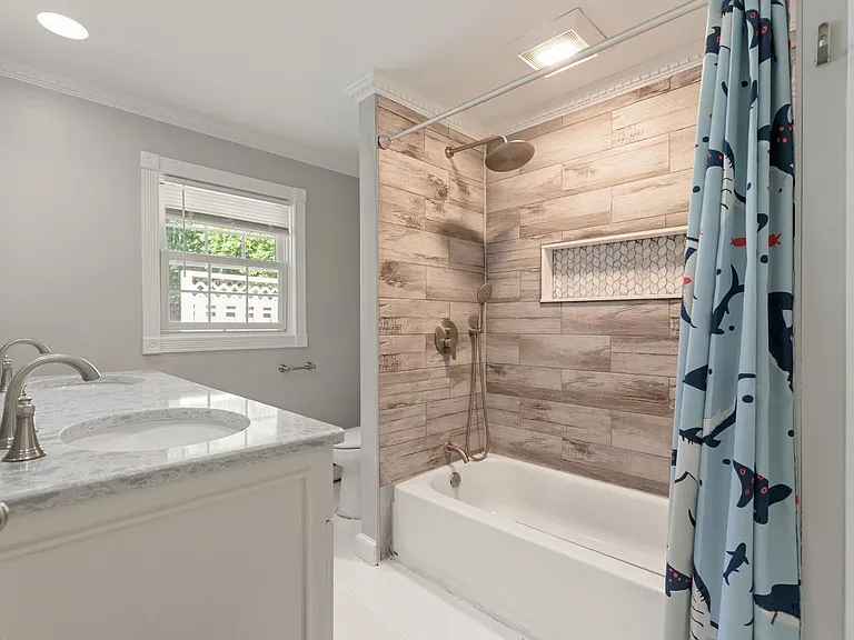15 Marion St — Photo 11