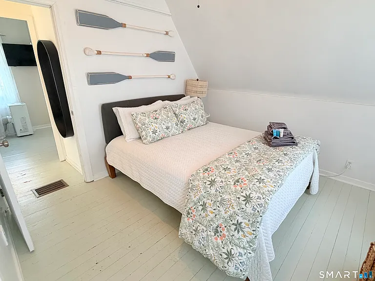19 Willow St — Photo 9