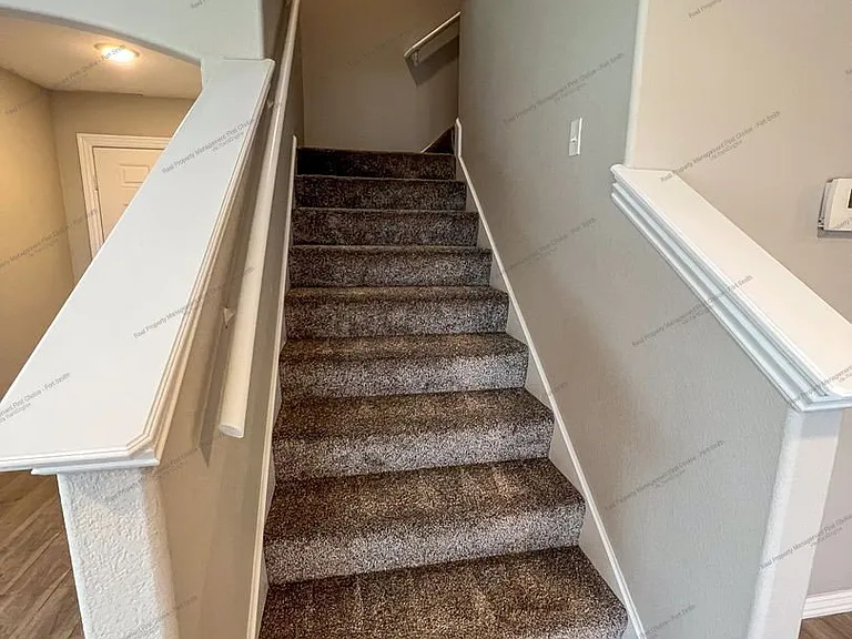 6621 Leightyn Ln — Photo 12