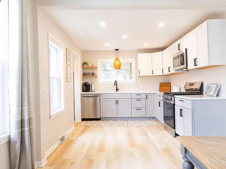 848 S Harbor Dr — Photo 8