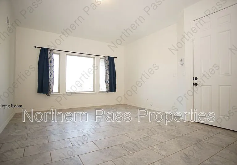 14380 Tobe Davis — Photo 3