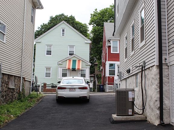 3rd image of 15 Marcy Rd