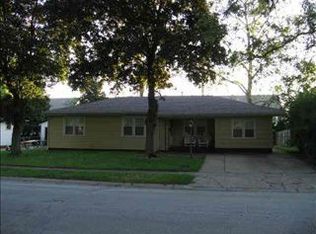 1005 McGregor St, Bloomington, IL