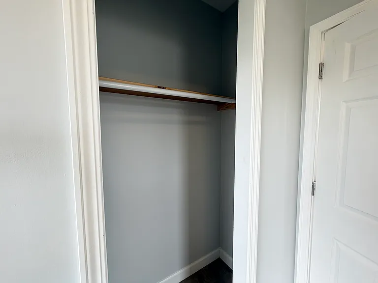 2026 Hertel Ave #4 — Photo 5