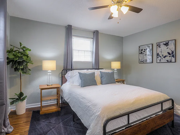 8325 Lowell Ave #6 — Photo 22