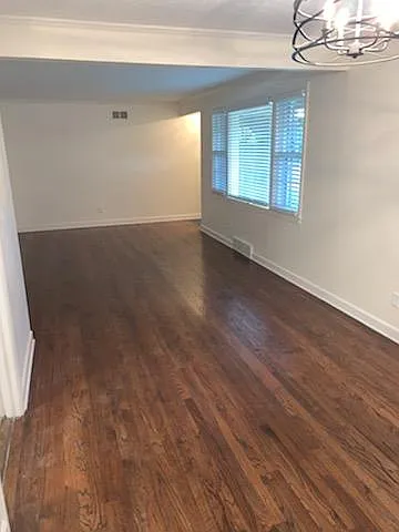196 Leonora Dr — Photo 4