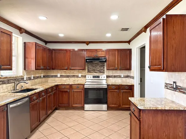 5049 Mosaic Dr, Fort Worth, TX 76179