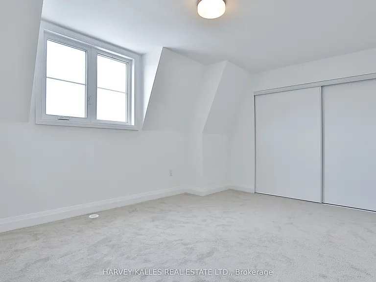 204 Atkinson Ave — Photo 32
