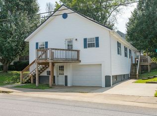 302 Jackson Ave, Carthage, TN 37030