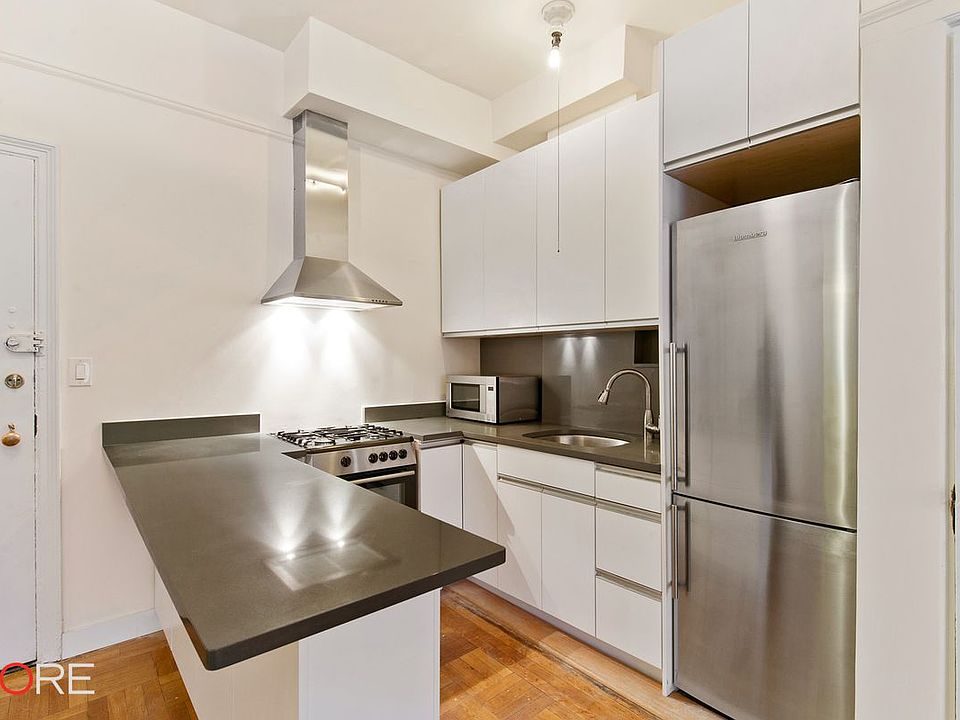 1st image of 284 5th Ave #8B