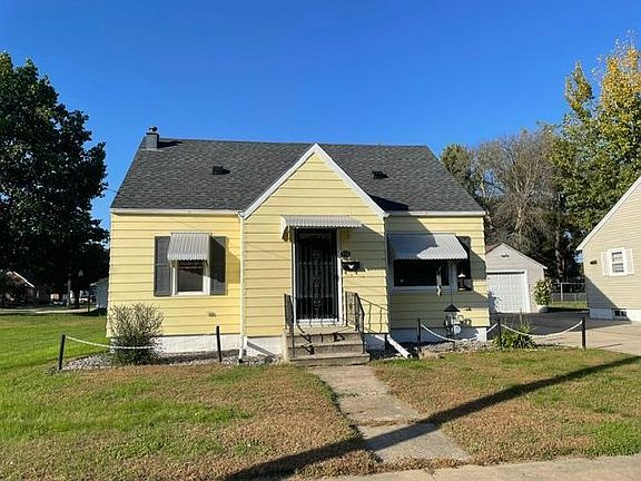 3rd image of 803 13th Ave SE