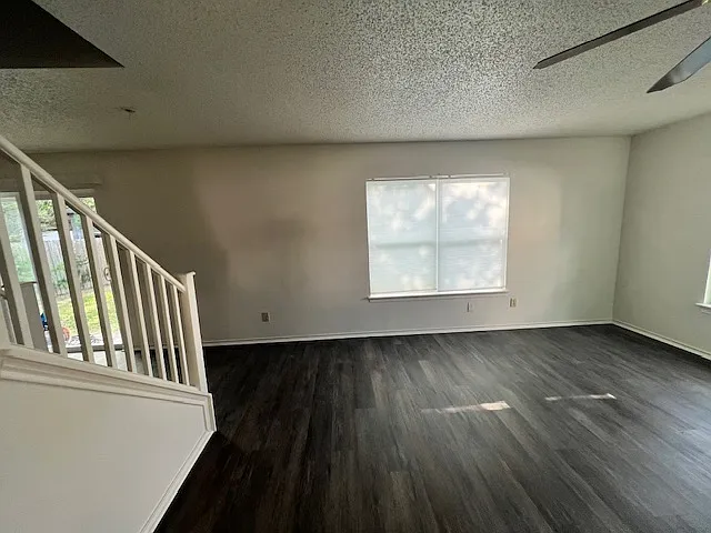7242 Artisan Ln — Photo 3
