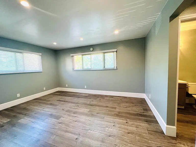 1530 Bath St #2 — Photo 5