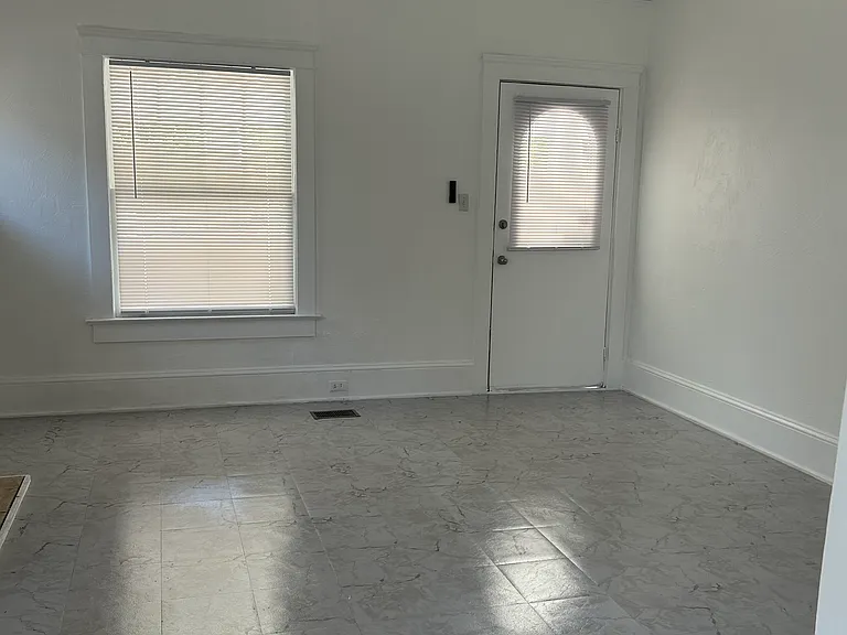 122 S Peninsula Dr — Photo 7