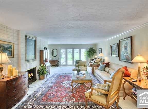 You'll Love Spacious Formal Great Room, Fireplace to Golf Greens!