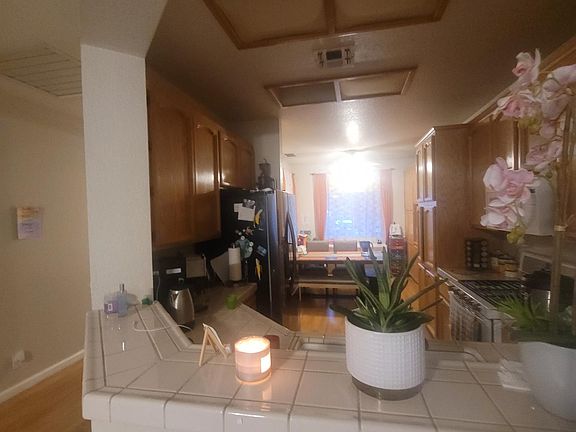 2nd image of 132 Canberra Ct